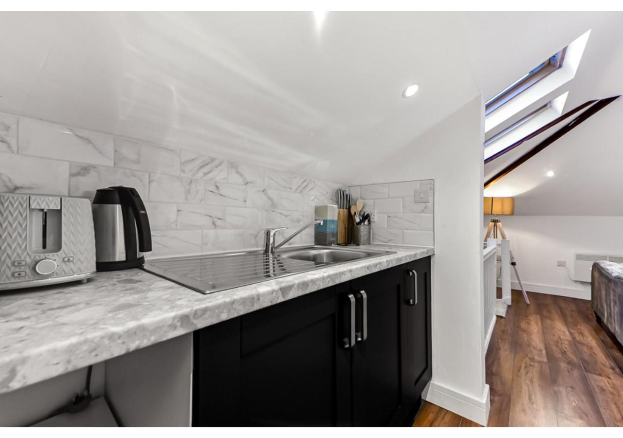 Sleek And Modern Studio With Minimalist Vibe Appartement Chelmsford Buitenkant foto